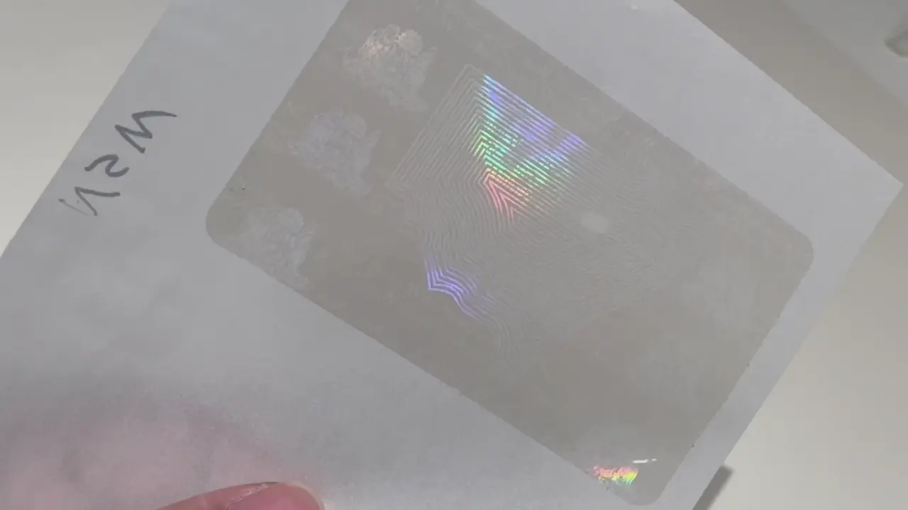 Overlay hologram transparan untuk lisensi New South Wales | Film NSW: Panduan Video